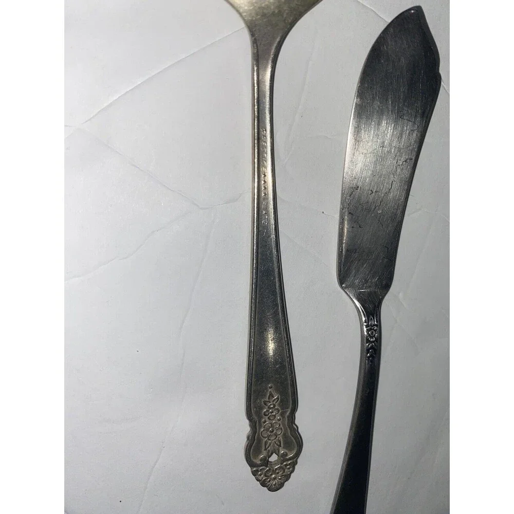 13 Pc Vintage Distinction (Silverplate 1951) Prestige Plate-by Oneida